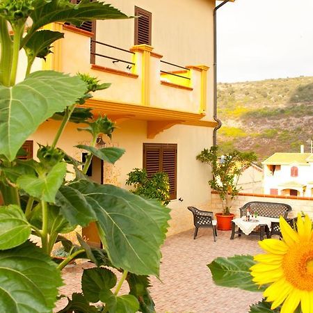 Casa Vacanze Sandalia Bosa Zewnętrze zdjęcie