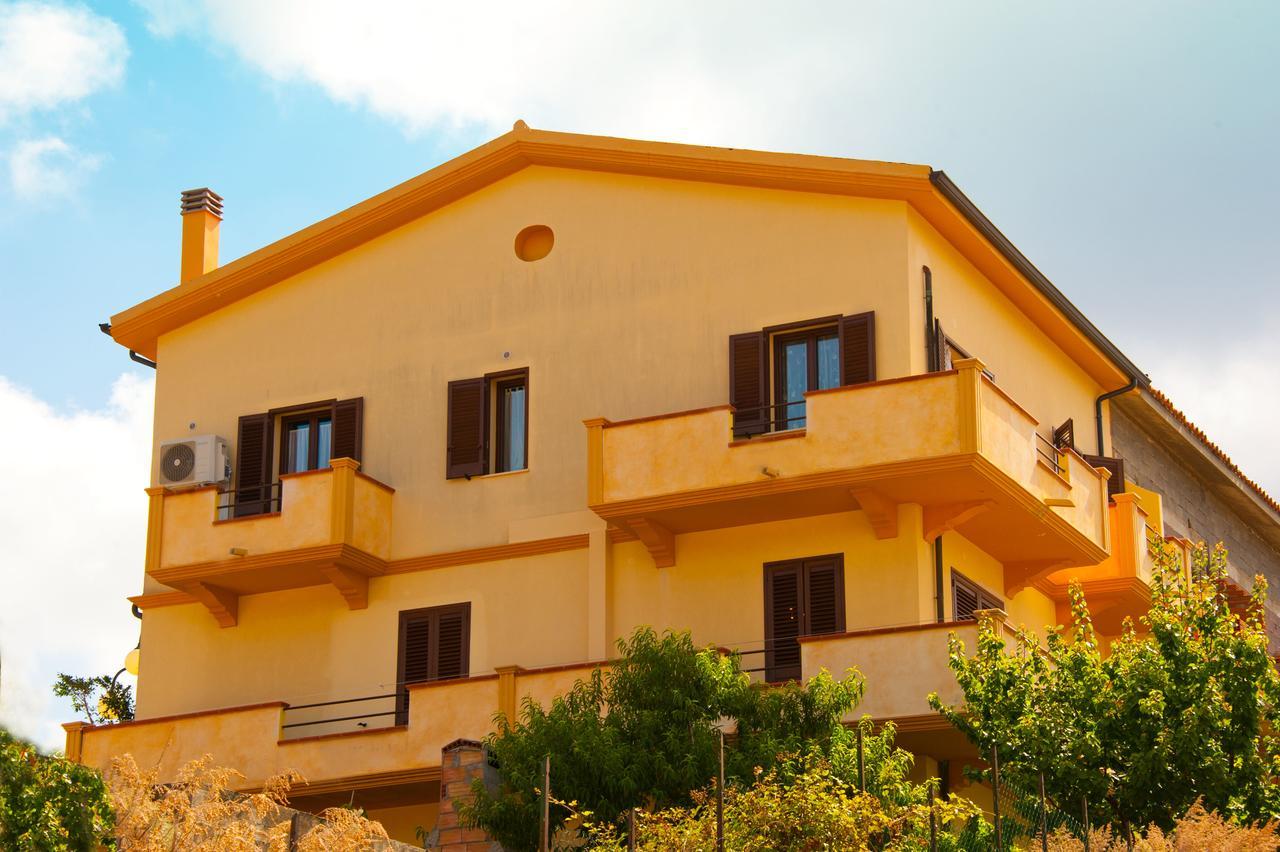 Casa Vacanze Sandalia Bosa Zewnętrze zdjęcie